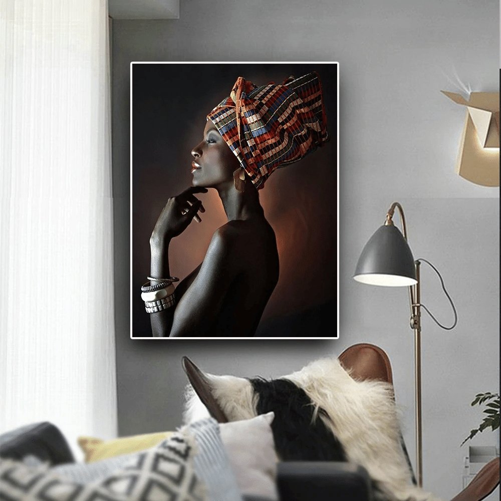 Décoration africaine traditionnelle - Femme au turban – Image 3
