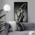 tableau femme africaine noire et or