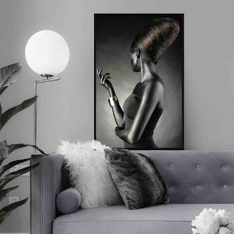 tableau femme africaine noire et or