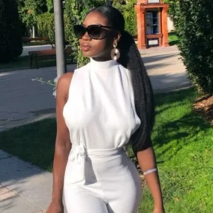 Perruques afro élégance féminine moderne