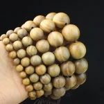 Bracelets africains en bois