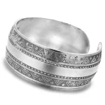 Bracelets africains en métal