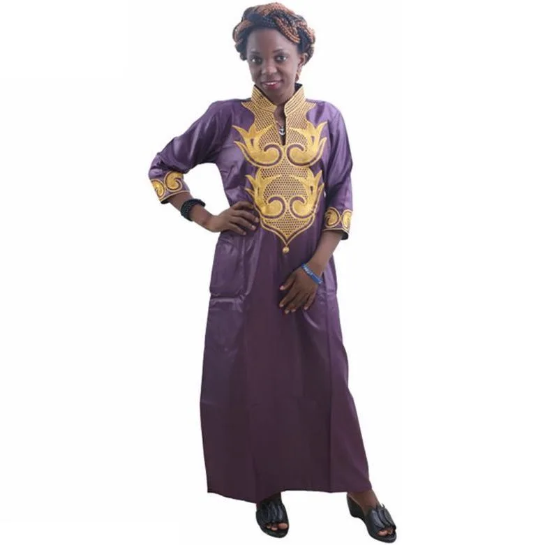 Robe africaine avec broderie